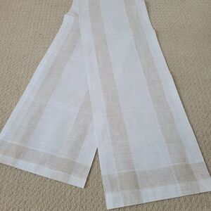 White And Tan Table Runner